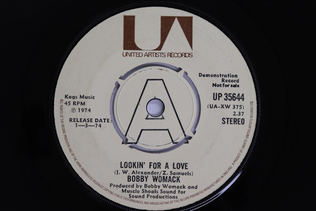 7inch Record BOBBY WOMACK - Lookin' For A Love UP35644PROMO UNITED ARTISTS  1974 UK Soul/Funk Used