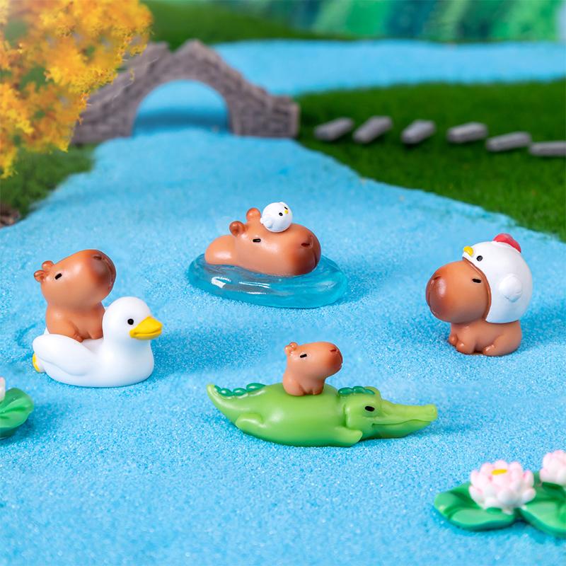 Miniature Cartoon Capybara Model Figurine Desk Garden Landscape Ornament Resin Craft Home Office Decor Car Desktop Knickknacks