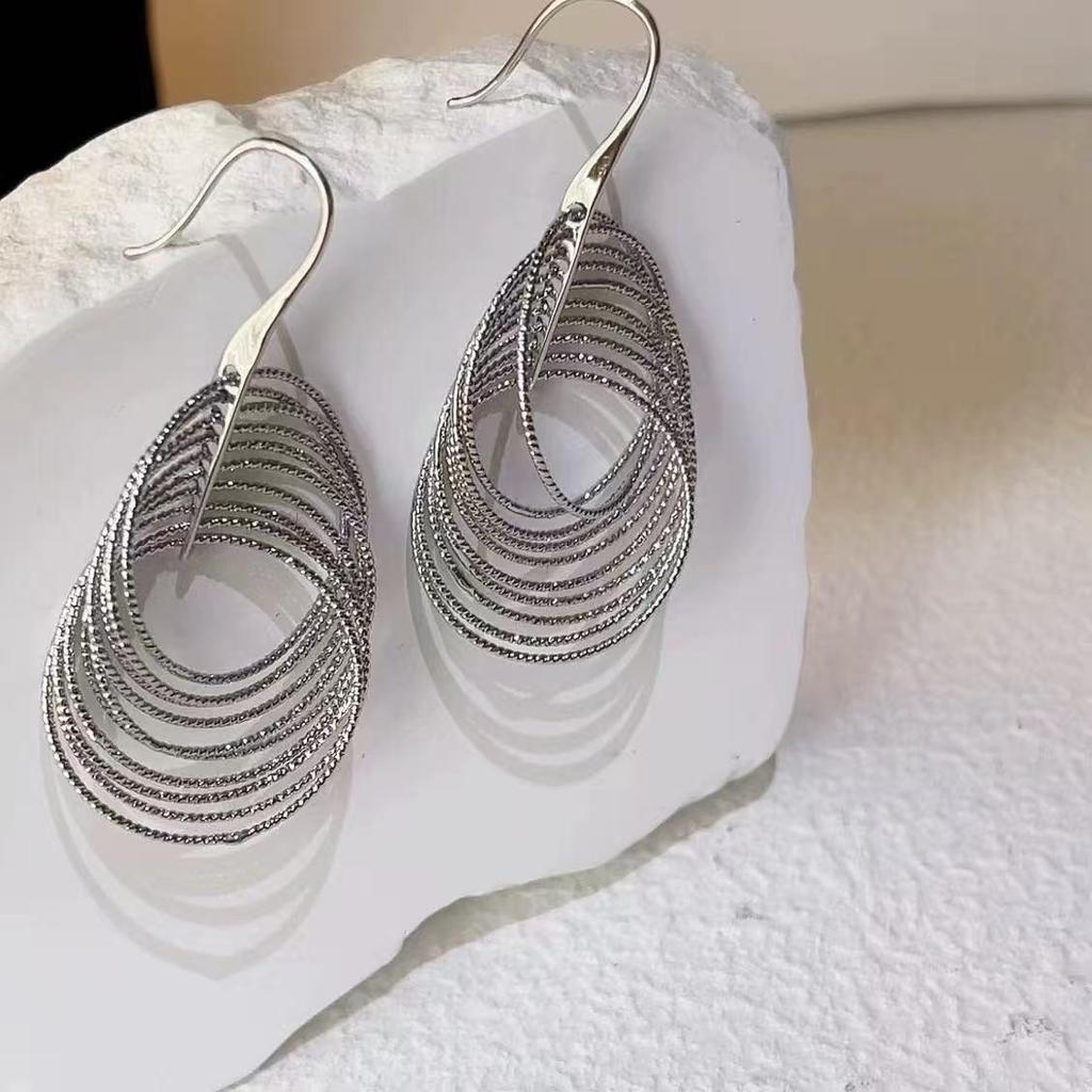 Exquisite High-End Multi-Layer Metal Hoop Earrings - Versatile Fashion Statement