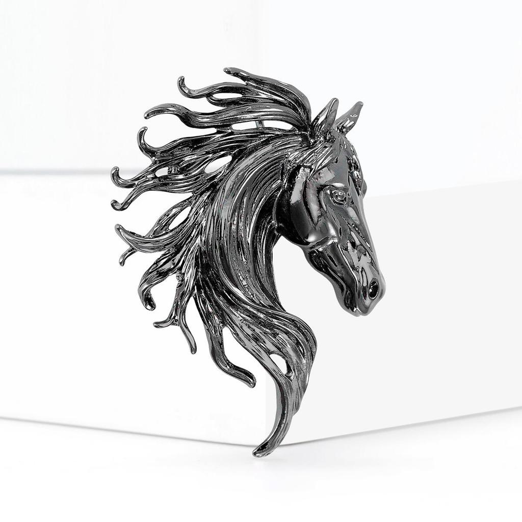 Luxury Glossy Horse Head Brooches for Women Zodiac Animal Pins Casual Party Accessories New Year Gifts Friends