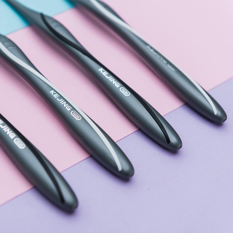 Kejiekejing C1609 Toothbrush: Soft, Fine, Two-Color Spiral Bristles, Small Head, for Couples
