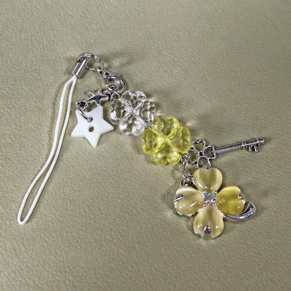 Four Leaf Beaded Phone Chain Y2K Trendy Leaf Clovers Pendant  Hanging Ornamnet