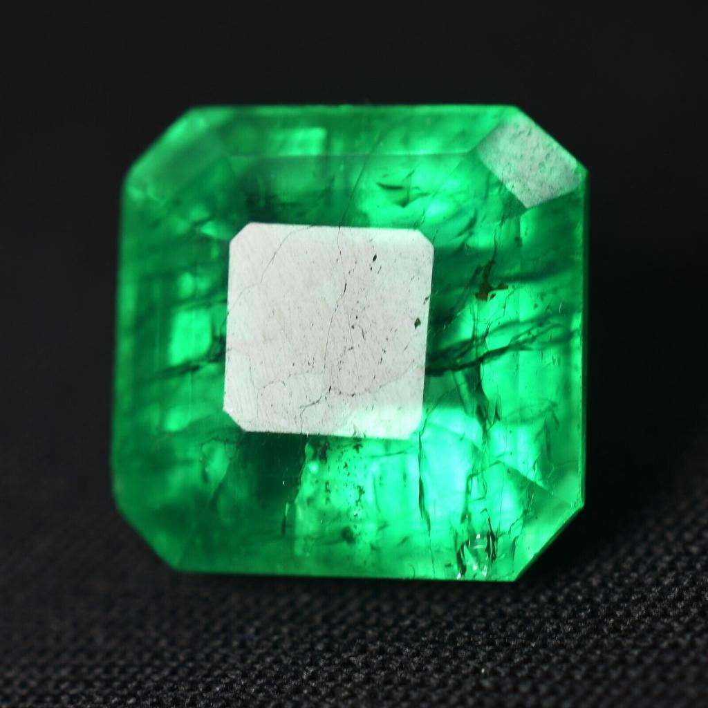 Natural Green Emerald Loose Gemstone 9.10 ct Square Shape for Jewelry Making and Gem Collections