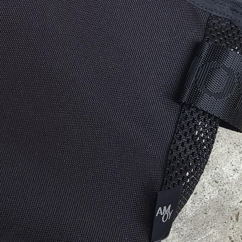 MOB Multi Pouch 300