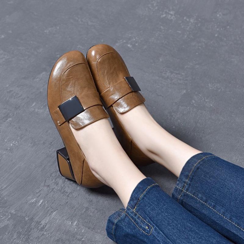 Leather Low-heeled Single Shoes Women's Spring 2025 New Round Head Soft Leather Loafers Flat Leather Shoes Versatile Doudou Shoes