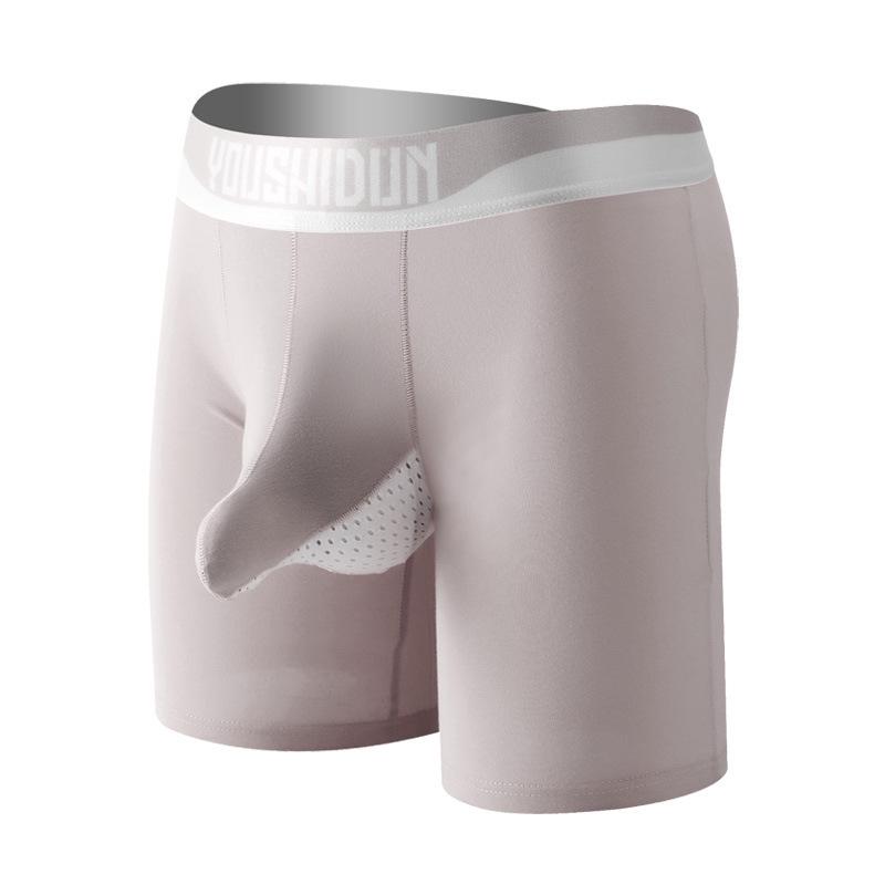 Men's Cotton Mid-Waist Breathable Briefs with Gun Egg Separation, Available in All Seasons.