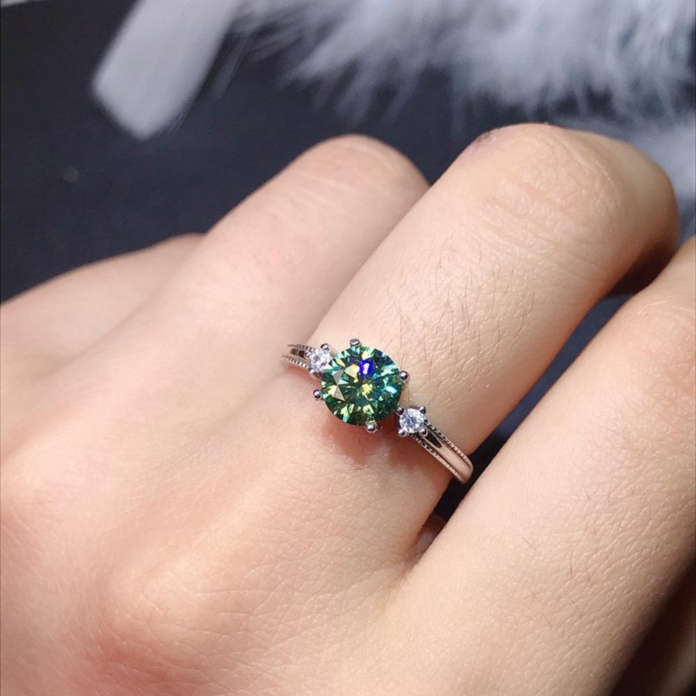 Sparkling High Carbon Diamond Women Ring 1 Carat Green Moissanite Open Adjustable Elegant Jewelry Gift