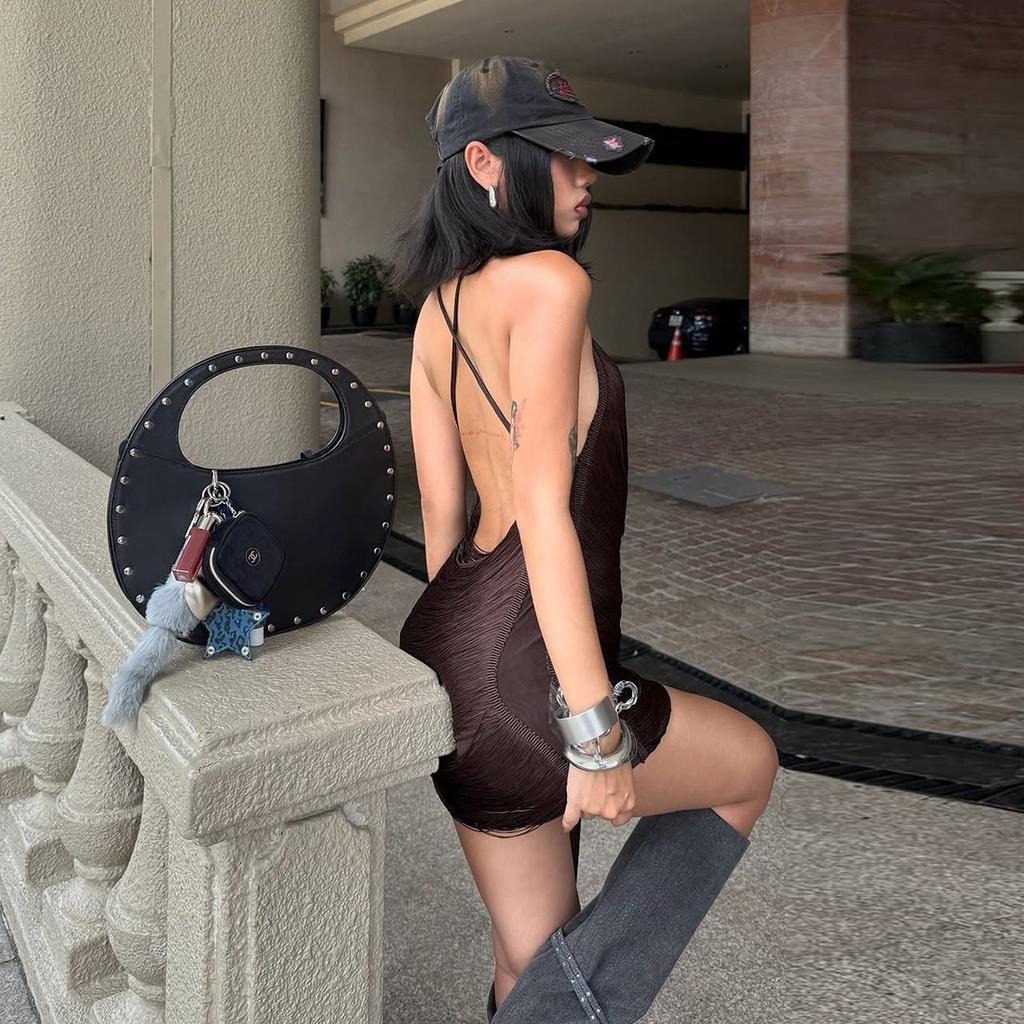 2026 European and American autumn new solid color sexy slim-fitting deep V waist and thin design backless dress