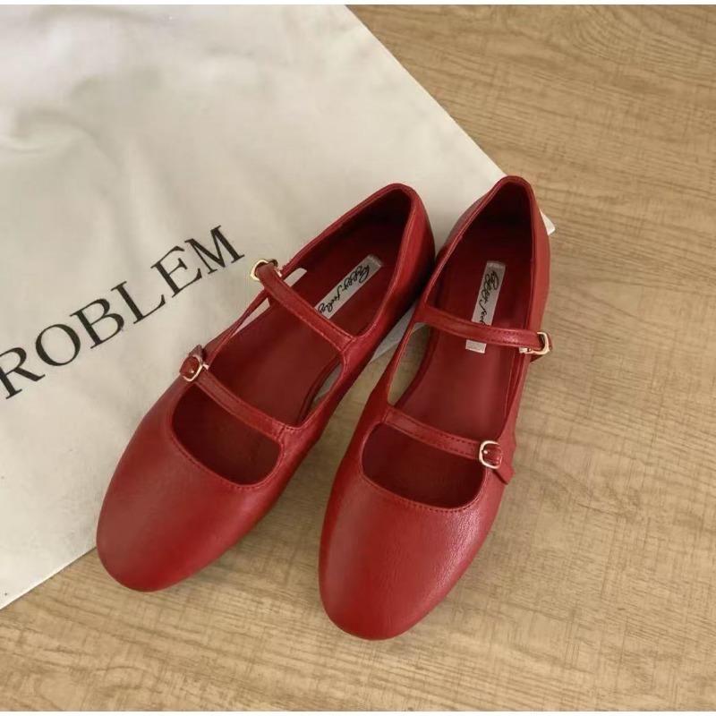 Mary Jane shoes autumn new retro fairy wind hollow flat bottom one word buckle with casual single shoes