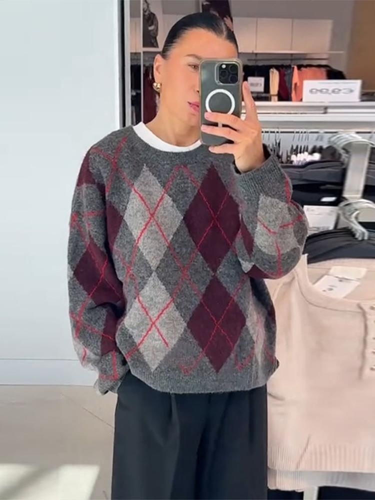 Women's Diamond Patterned Jacquard Knitted Round Neck Sweater Women's Warm and Fashionable Winter Round Neck Pullover 2025