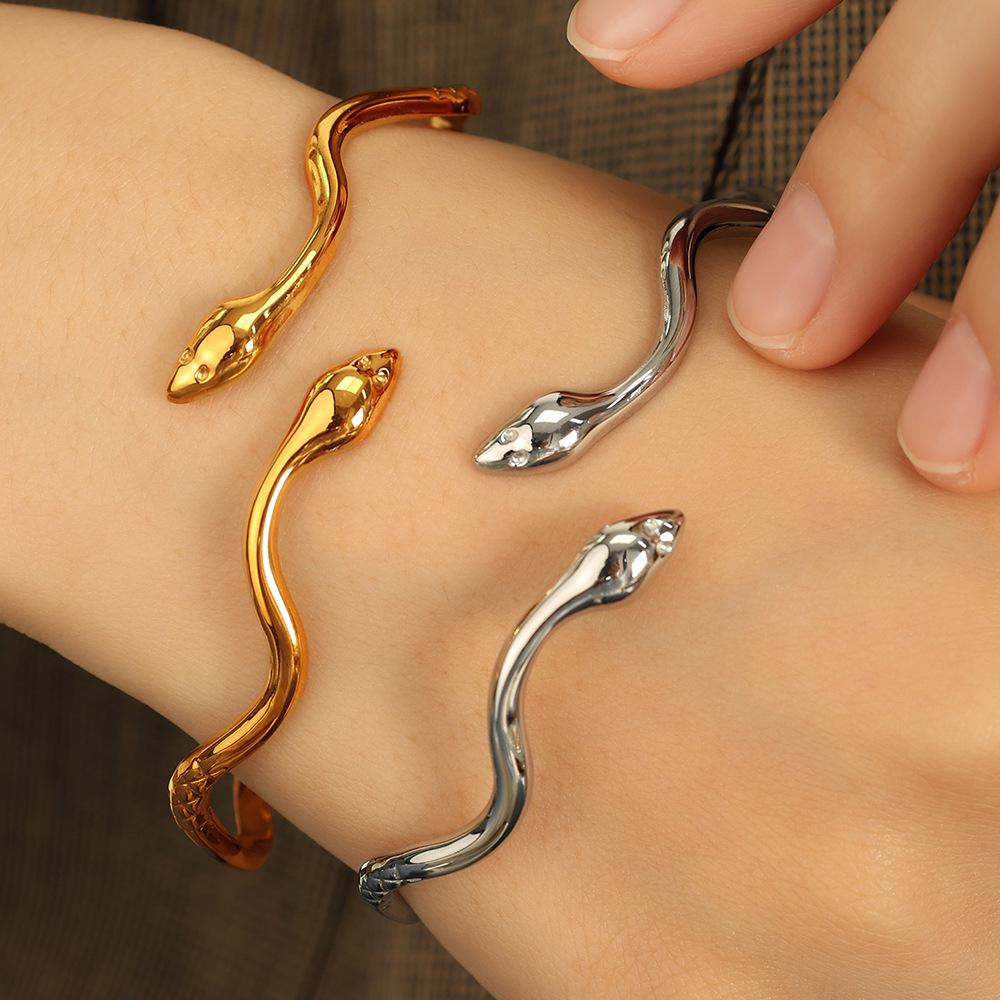 High-End Stainless Steel Spirit Snake Design Open Bracelet for Girls