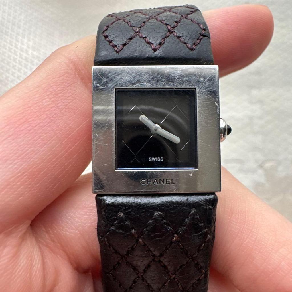 Used CHANEL Matelasse watch quartz body