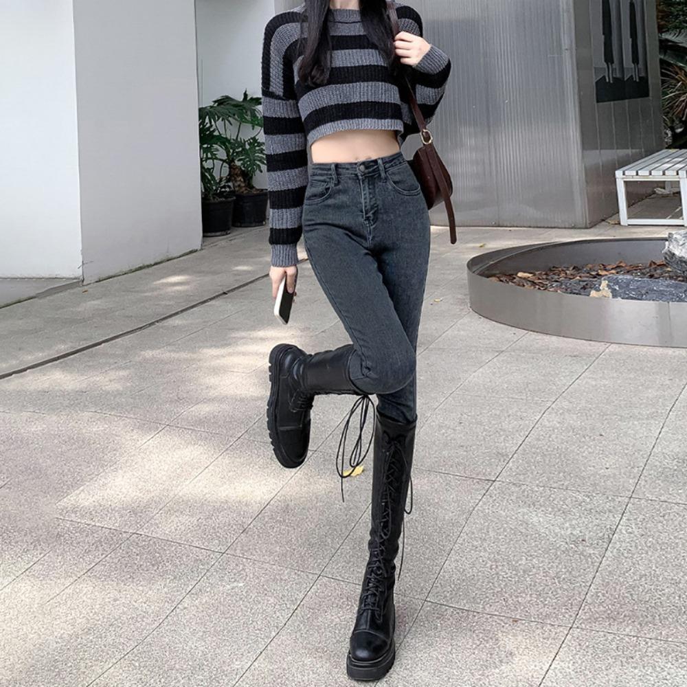 Autumn and winter new jeans women's pencil pants high waist high and thin versatile ins small feet pencil pants