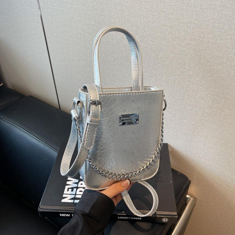 Premium Texture Handbag Women's Spring and Summer 2025 New Versatile Fashion Niche Korean Version Casual Messenger Bag