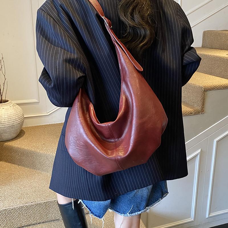 PU Hobo Bag Women's Fashion Shoulder Tote with Soft Texture Large Capacity Casual Everyday Handbag