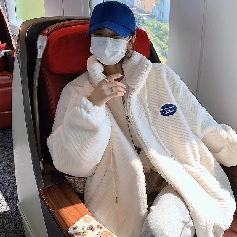 Thickened Coat for Women with Mink Velvet and Loose Fit Outwear