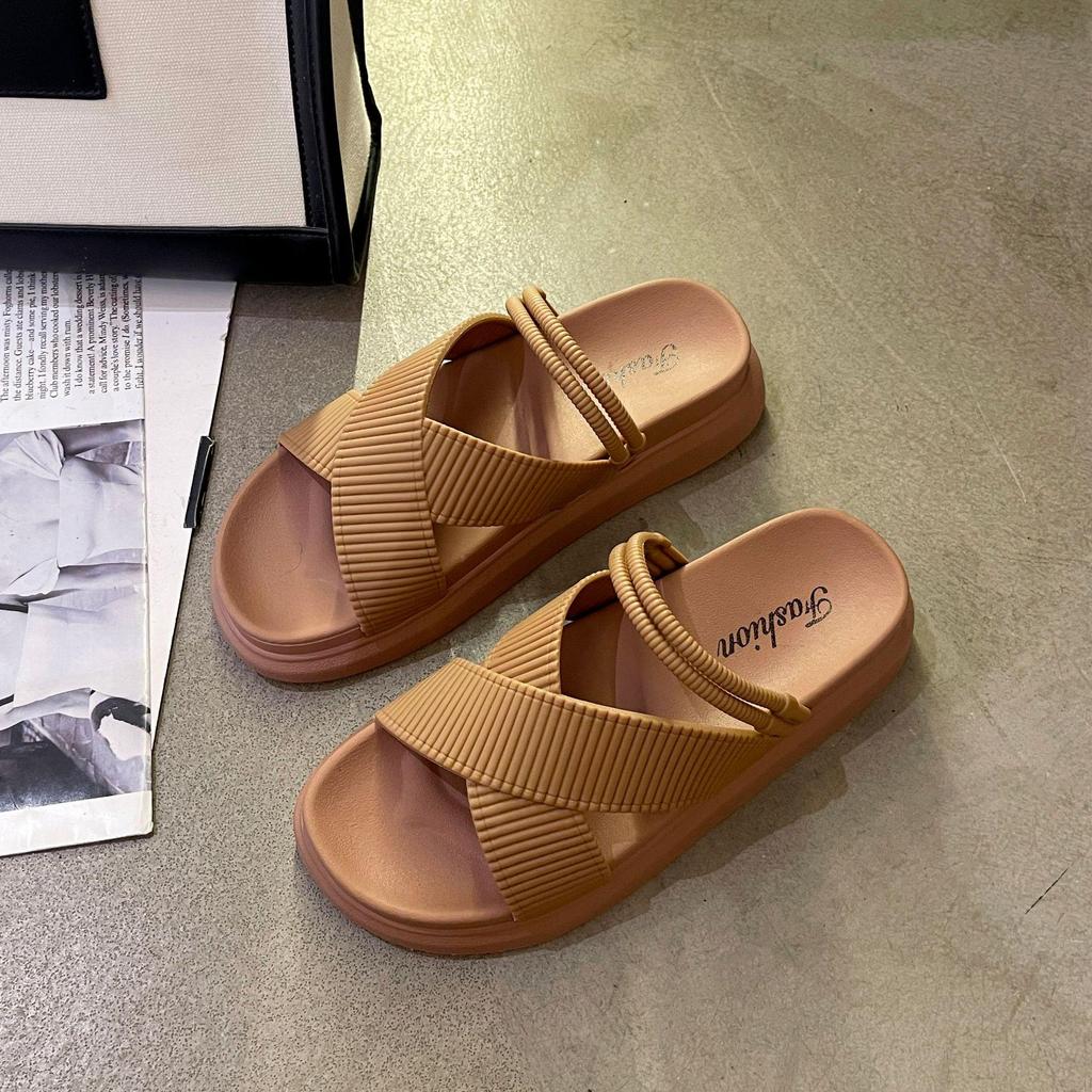 Chinelos de Plataforma de Verão Femininos - Sandálias Rasteiras Casuais Elegantes com Solas Grossas e Design Floral Elegante.