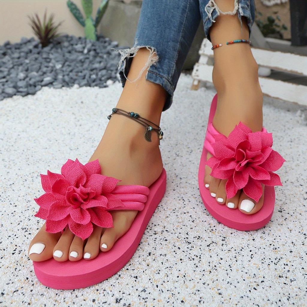 Chinelos de Praia de Verão Femininos com Decoração Floral, Calçado de Verão Confortável para Mulheres. Perfeito para Férias na Praia e Festas.