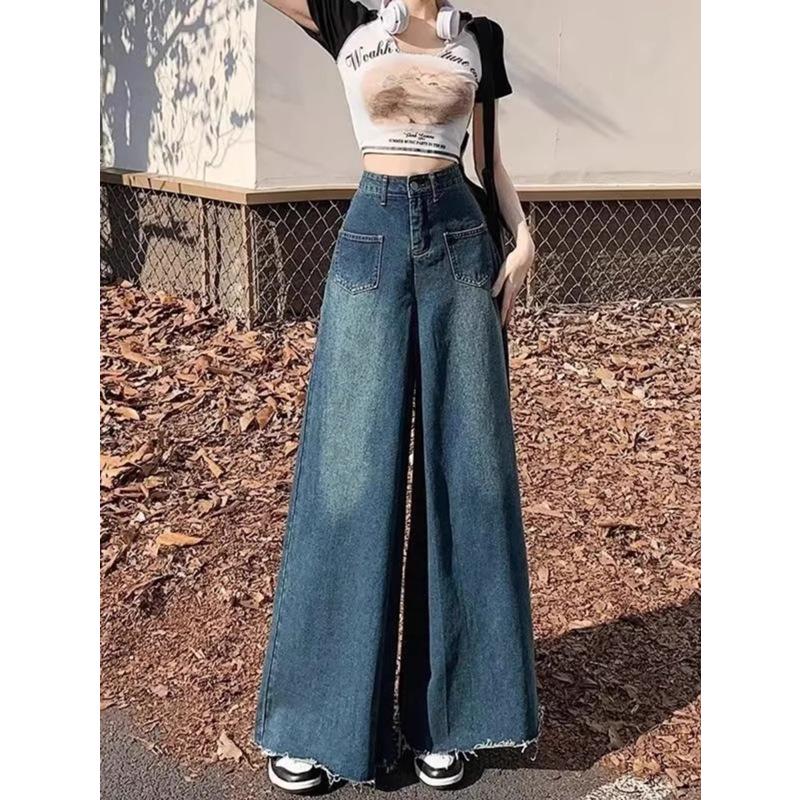 Plus Size Retro Frayed Wide-Leg Denim Skirt for Pear-Shaped Women - High Waist, Slimming Flared Design for Spring and Autumn.