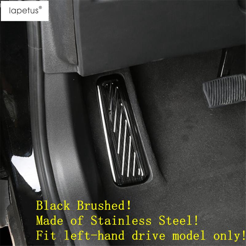 Left Foot Rest Pedal Plate Panel Non-Slip Pad Decoration Protection Cover Trim Interior Accessories For Cadillac XT4 -