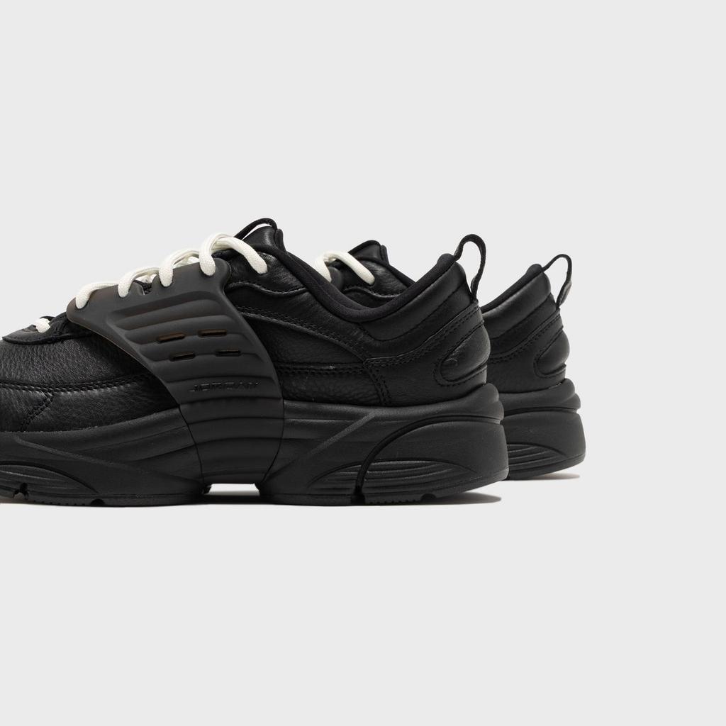 IV4373-001 Nike Jordan Trunner O/S SP "Black" (Men's)