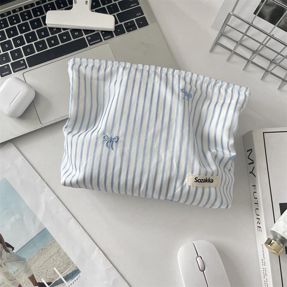 Simple Women Fashion Portable Makeup Storage Pouch Handbag Travel Organizer Cosmetic Bag Ladies Elegant Zipper Bag For Gift