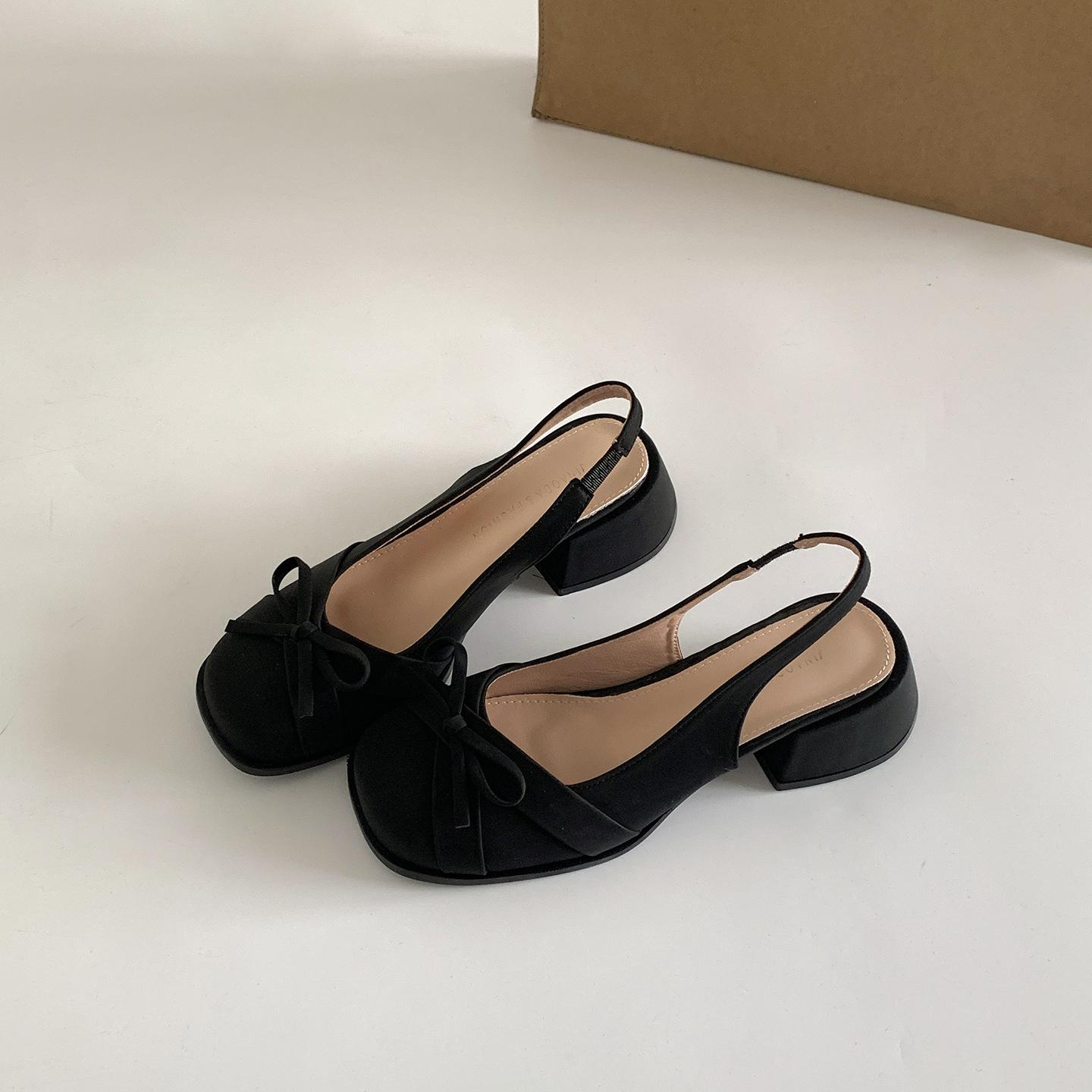 

Popular retro white thick-heeled bag head sandals for women s summer wear 2025 new models with skirts, non-slip French sandals 35 чёрный