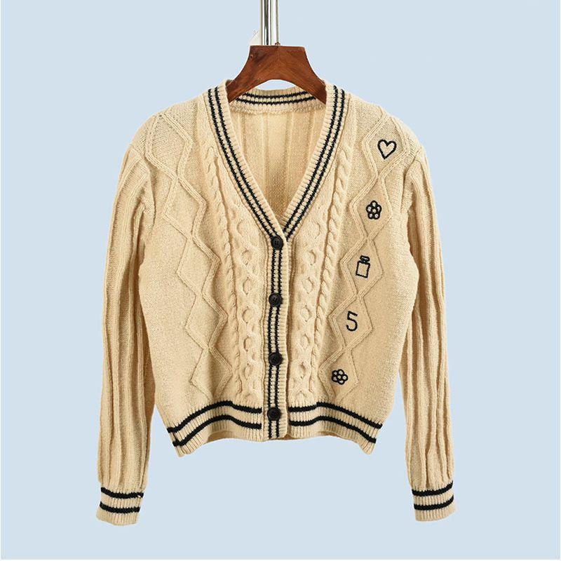 Retro College Style V-neck Sweater Coat Long Sleeves Loose Embroider Knitting Tops 2025 Fall and Winter Girls' Clothing