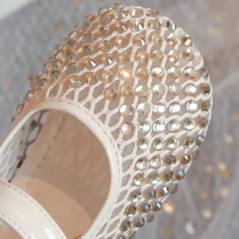 Summer Sandals New Fashion Breathable Girl Shoe Anti Slip Soft Crystal Kid Shoes Comfort Simple Retro Lightweight Princess Shoes