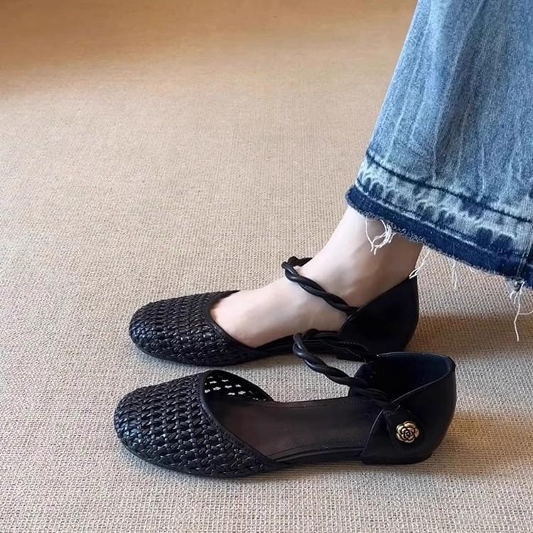 French woven hollow design sandals women's summer wear 2025 new one-word with camellia bag and flat shoes