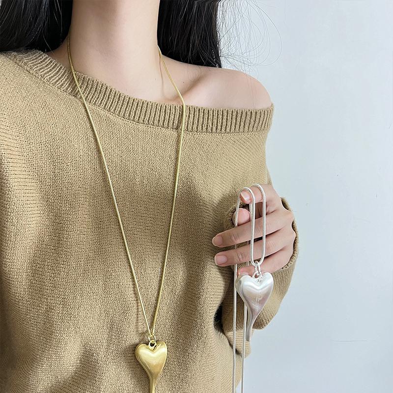 Elegant  Large Pendant Black Rope Long Necklace For Women Girls Versatile Sweater Chain Jewelry Accessories Gifts