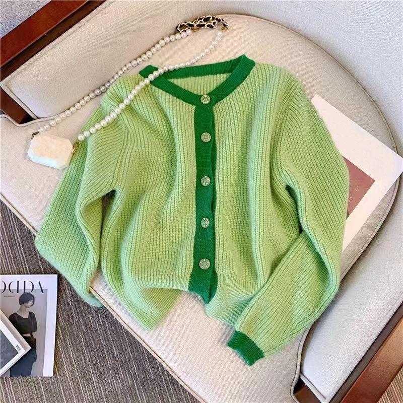 

Маленький ароматный зеленый трикотажный кардиган для женщин осень 2022 Новый французский нежный темперамент круглая шея короткий свитер кардиган пальто
