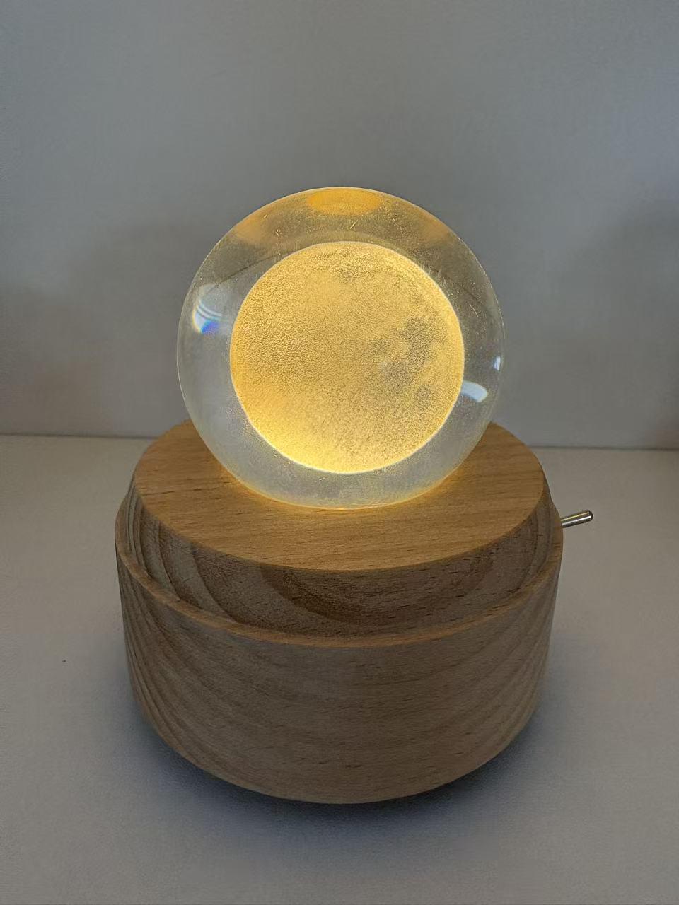 

Хрустальный шар, ночник: Креативный прикроватный светильник и настольное украшение на тему планет, идеальный студенческий подарок или сувенир. 3W