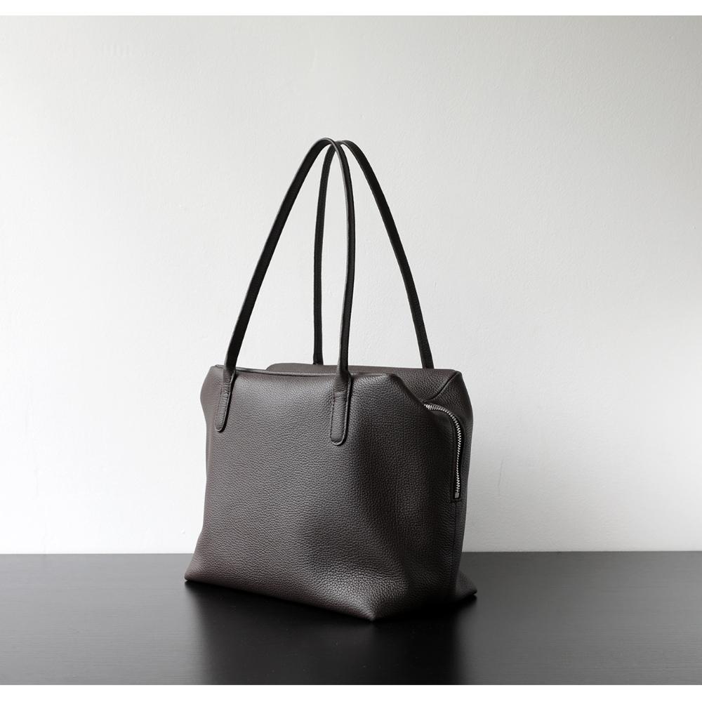 Niche light luxury imported first-layer cowhide underarm bag minimalist loose lazy shoulder bag simple handbag bag