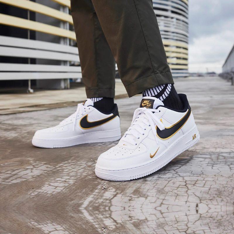 Nike Air Force 1 '07 LV8 'Metallic Swoosh Pack Weiß Metallisches Gold' DA8481-100