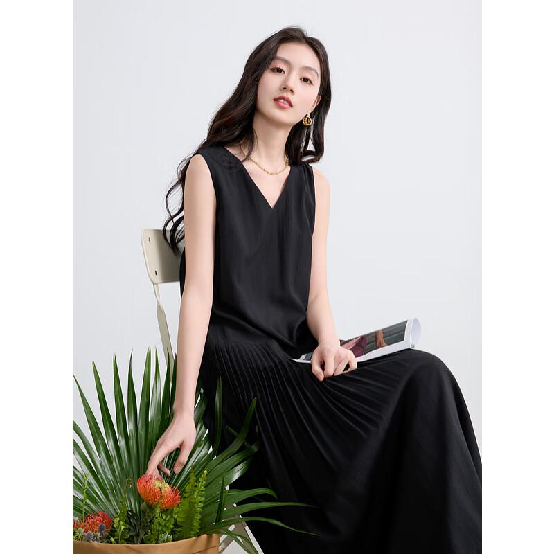 Sancai 2025 Summer V-Neck Sleeveless Little Black Dress