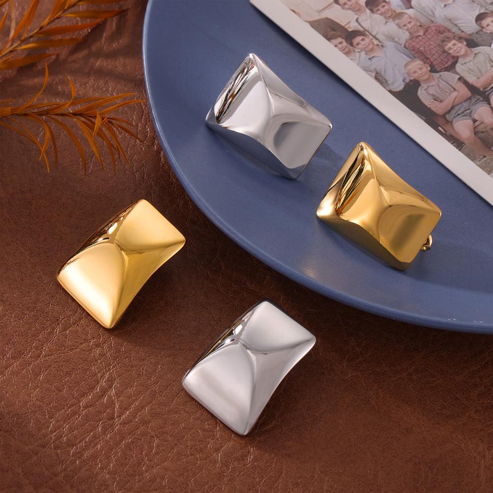 18K Gold-Plated Titanium Steel Rectangular Stud Earrings – Non-Fading, Smooth & Embossed Surface