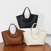 Tote Bag Woven Pattern Bag High-end Retro Fashion Women's Bag Large Capacity Commuter Shoulder Bag For Women