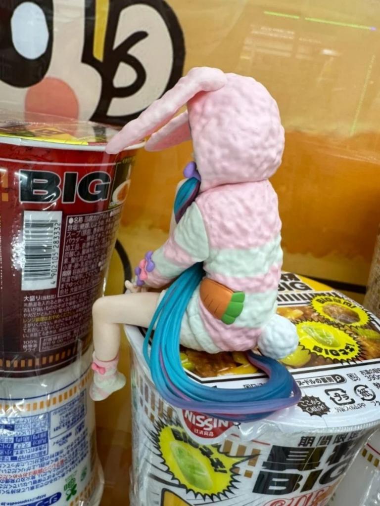 14CM Anime HATSUNE MIKU Figure Noodle Stopper Figure Rabbit Ear Pajamas Model Toy Doll Aciton Figure Collection Gift PVC
