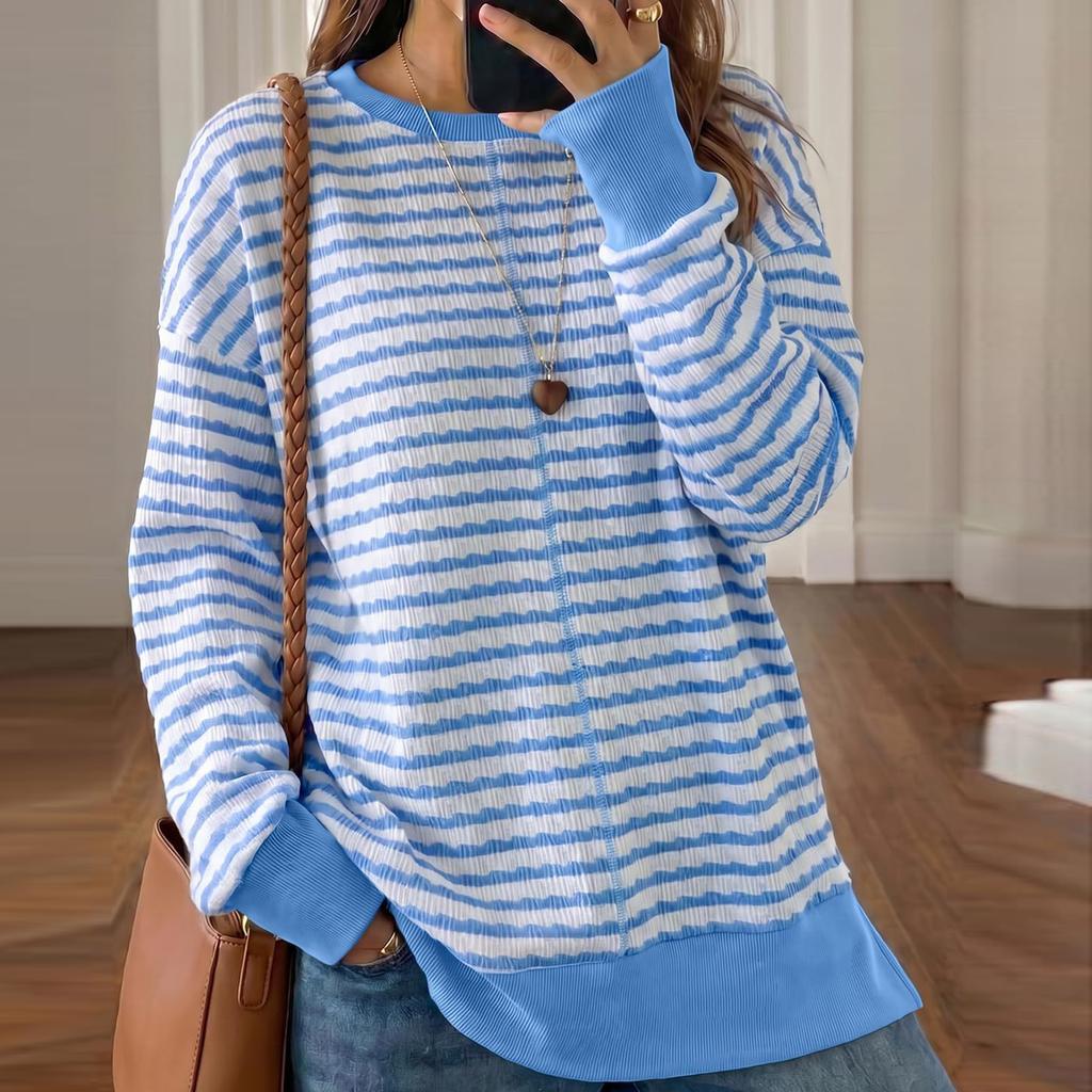 Women's Striped Side Slit Pullover Sweatshirt Loose Fit Long Sleeve Top for Fall Winter