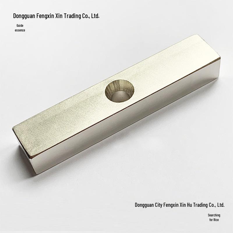 Robust Neodymium Magnet 100x20x10mm Rectangular Bar for Salvage and Suction.