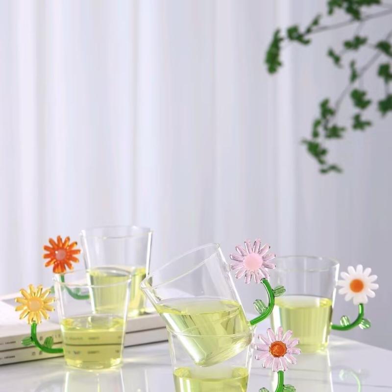 Transparent Heat-resistant Glass Cups Flower Handle Cup Milk Water Glass for Breakfast Coffee Mug Home Decor Drinking Glasses