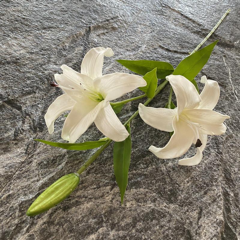 Long Pu Threehead Lily Artificial Flower Decor For Home And Photography Displays