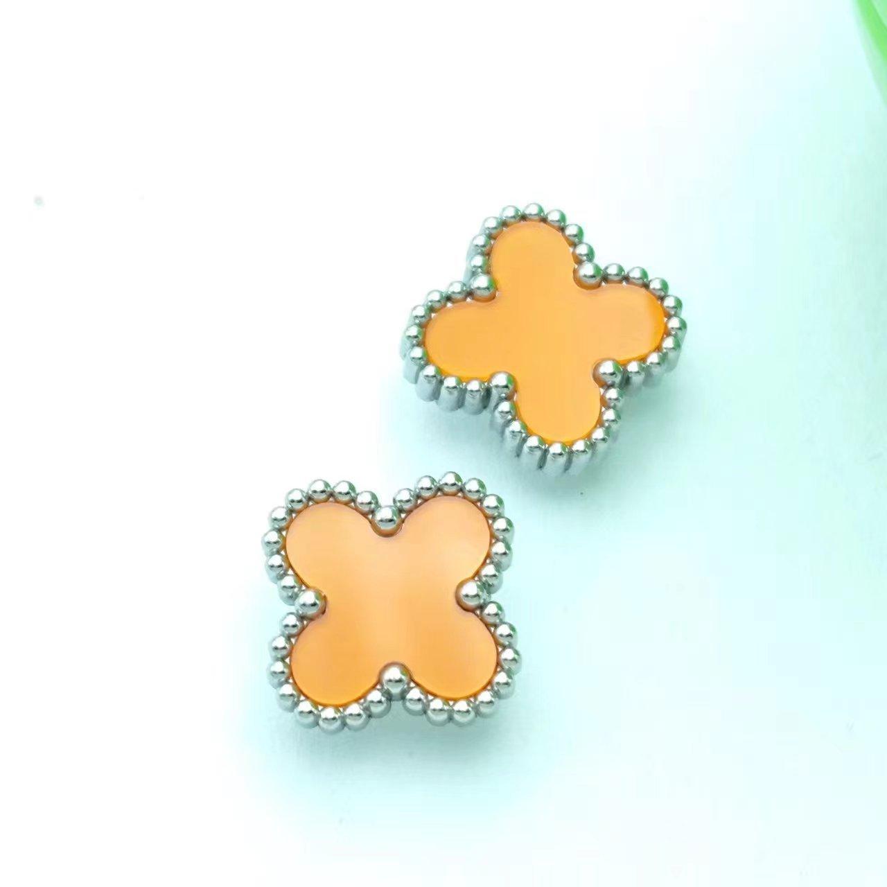 

Модные серьги с четырехлистным клевером Высококлассное чувство комфорта при поездках на работу Модные серьги Hundred Temperament Женские серьги