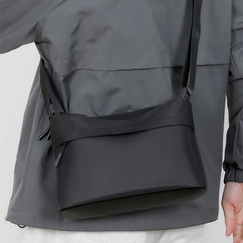 Men's Messenger Bag Simple and Fashionable Shoulder Bag Large Capacity Anti-splashing Leisure Sports Travel Small Square Bag