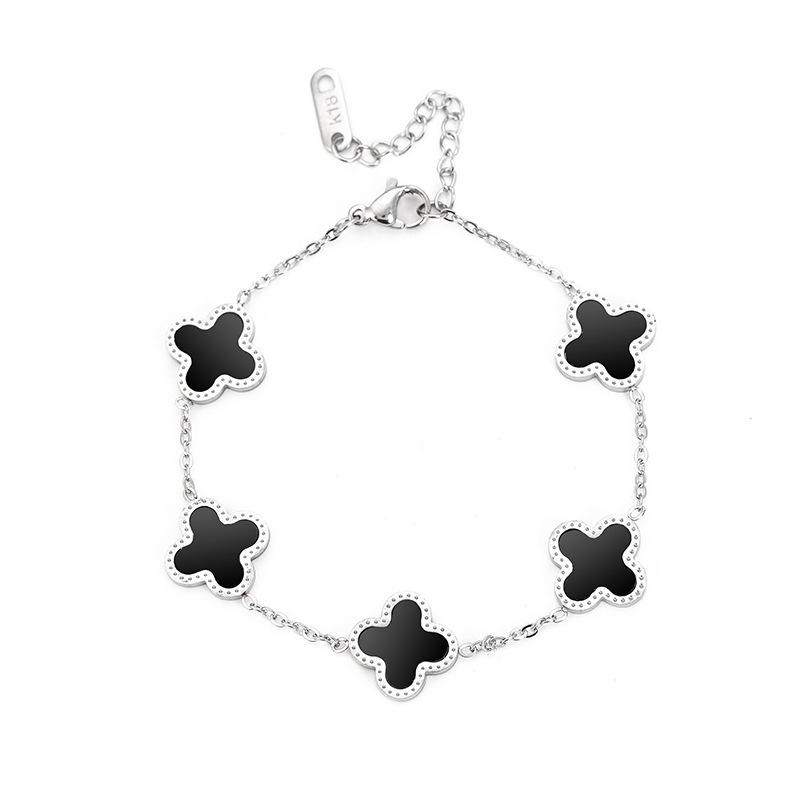 Fashionable Charm Premium Titanium Steel Clover Bracelet