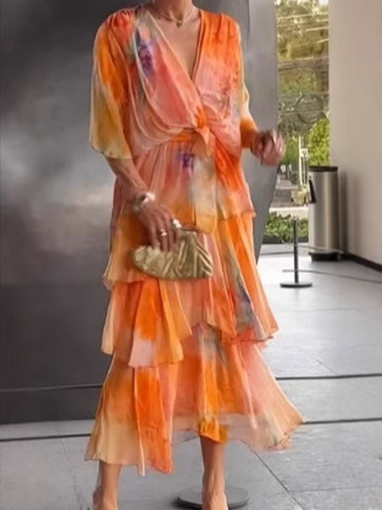 Neues gestuftes Kleid mit Farbverlaufsdruck