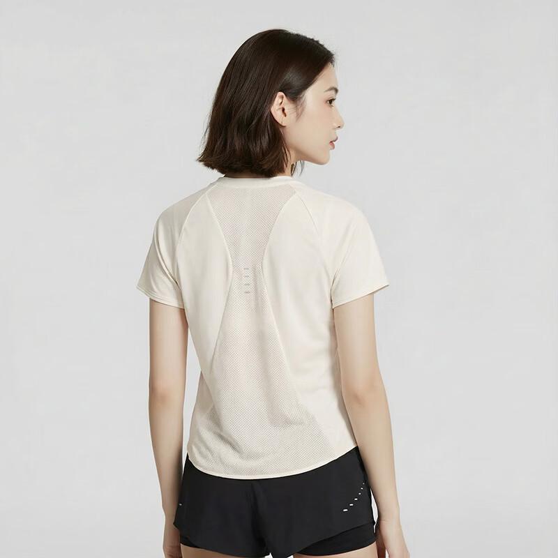 Nike Women s Knit Short Sleeve T-Shirt L