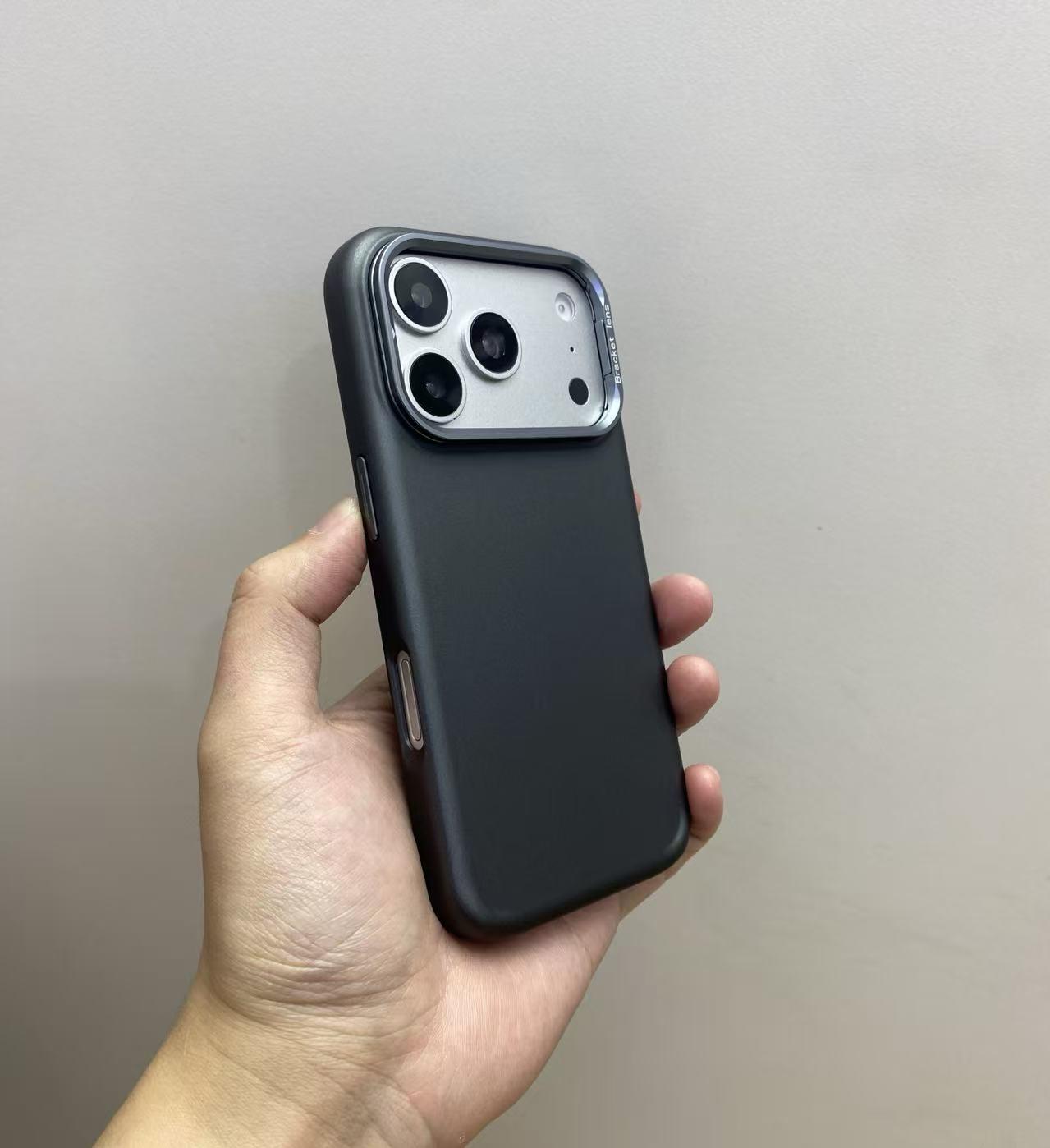 

Invisible Magnetic Lens Holder for iPhone 17 Pro - Compatible with Apple 16 Case 15 Pro Max чёрный