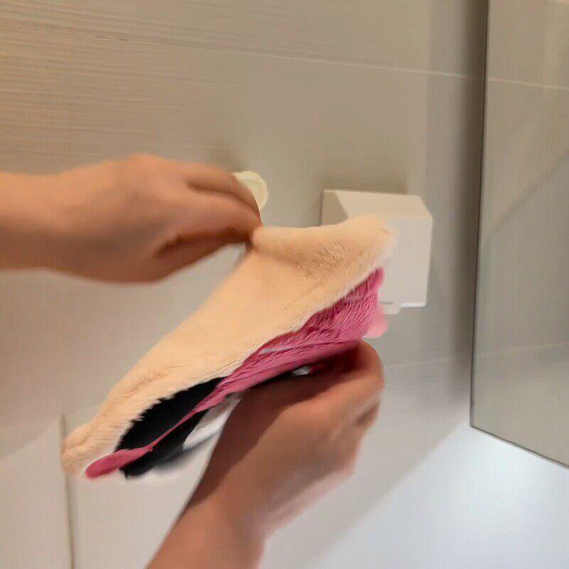 1 Pcs Cute Creativity Cat Hanging Towel Kitchen Hand Towel Bathroom Soft Absorbent Handkerchief Wipe Towel Cartoon Kids Towels